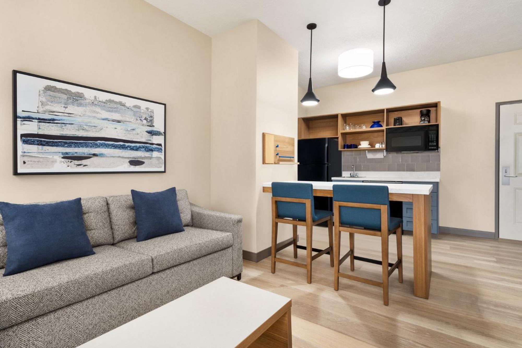 Candlewood - Towne Square By Ihg 3*