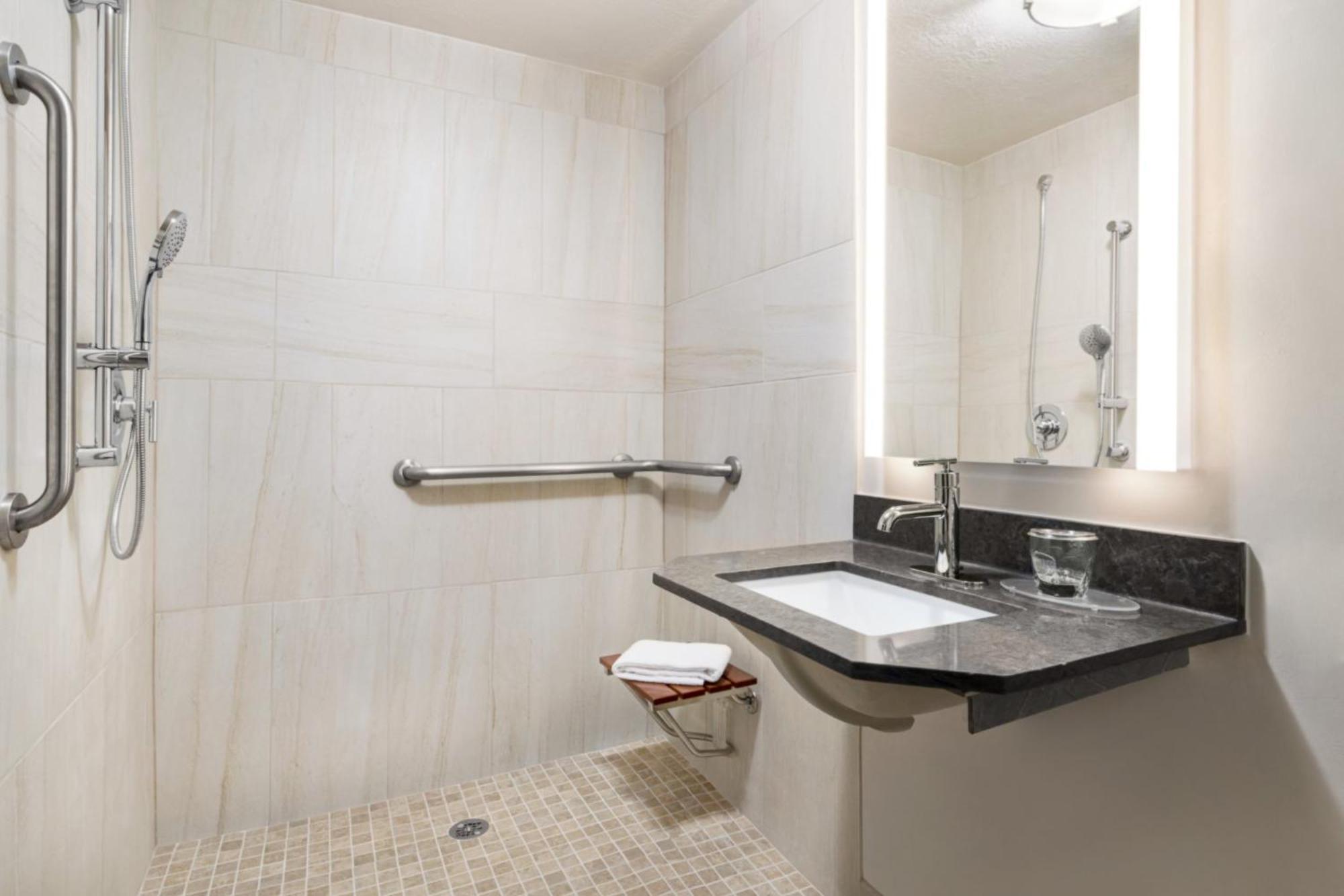 Candlewood - Towne Square By Ihg Hotel Boise