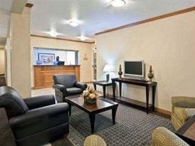 Hotel Candlewood - Towne Square By Ihg